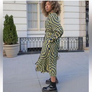 Karenbritchick the drop Amazon Geometric Yellow and Blue abstract Dress size M